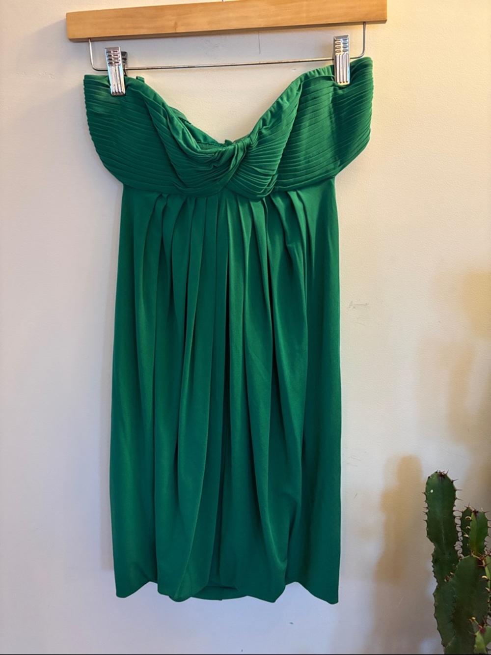 BCBG Strapless Emerald Green Pleated Cocktail Dress